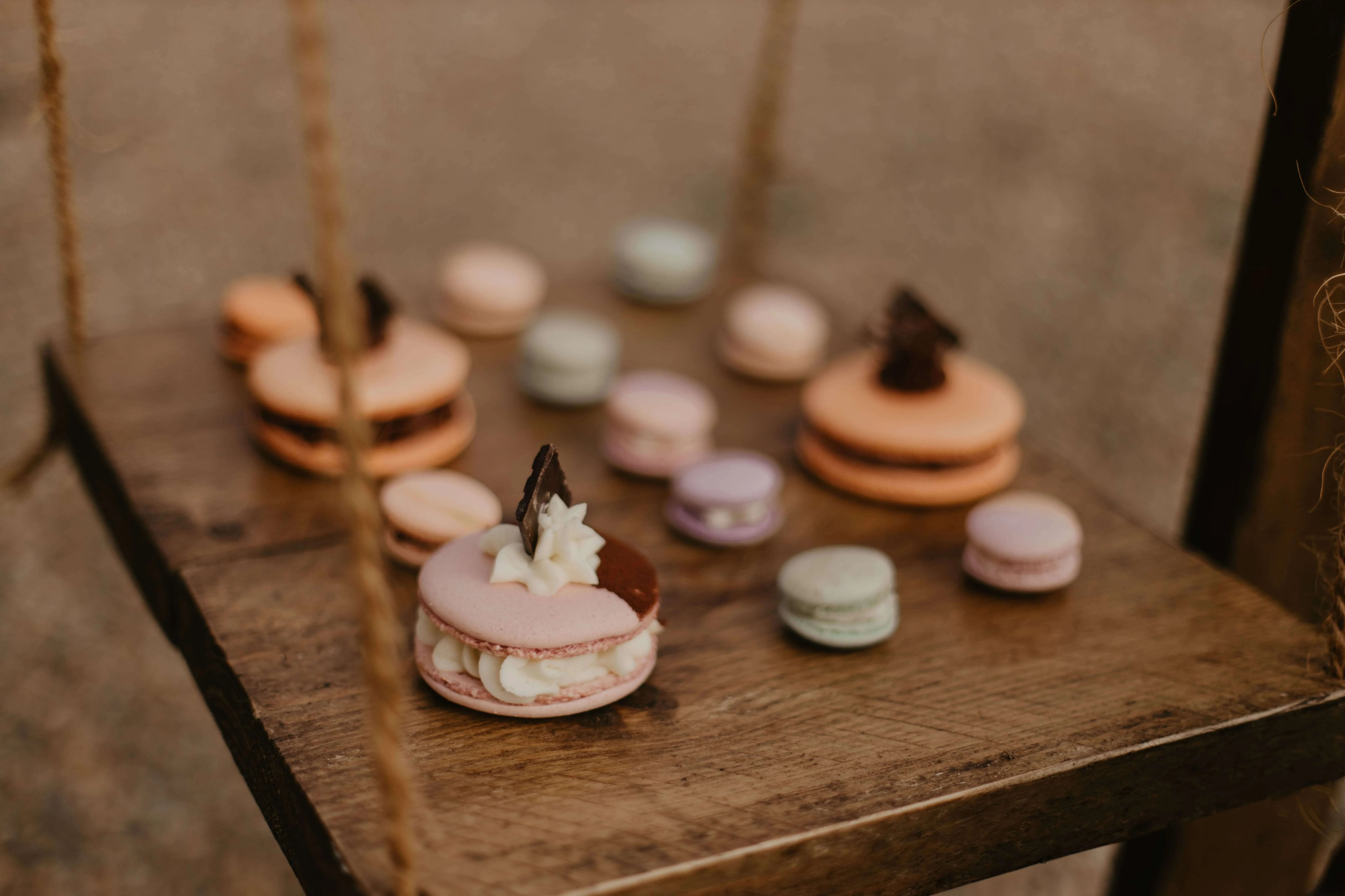 Kent Wedding macaroons