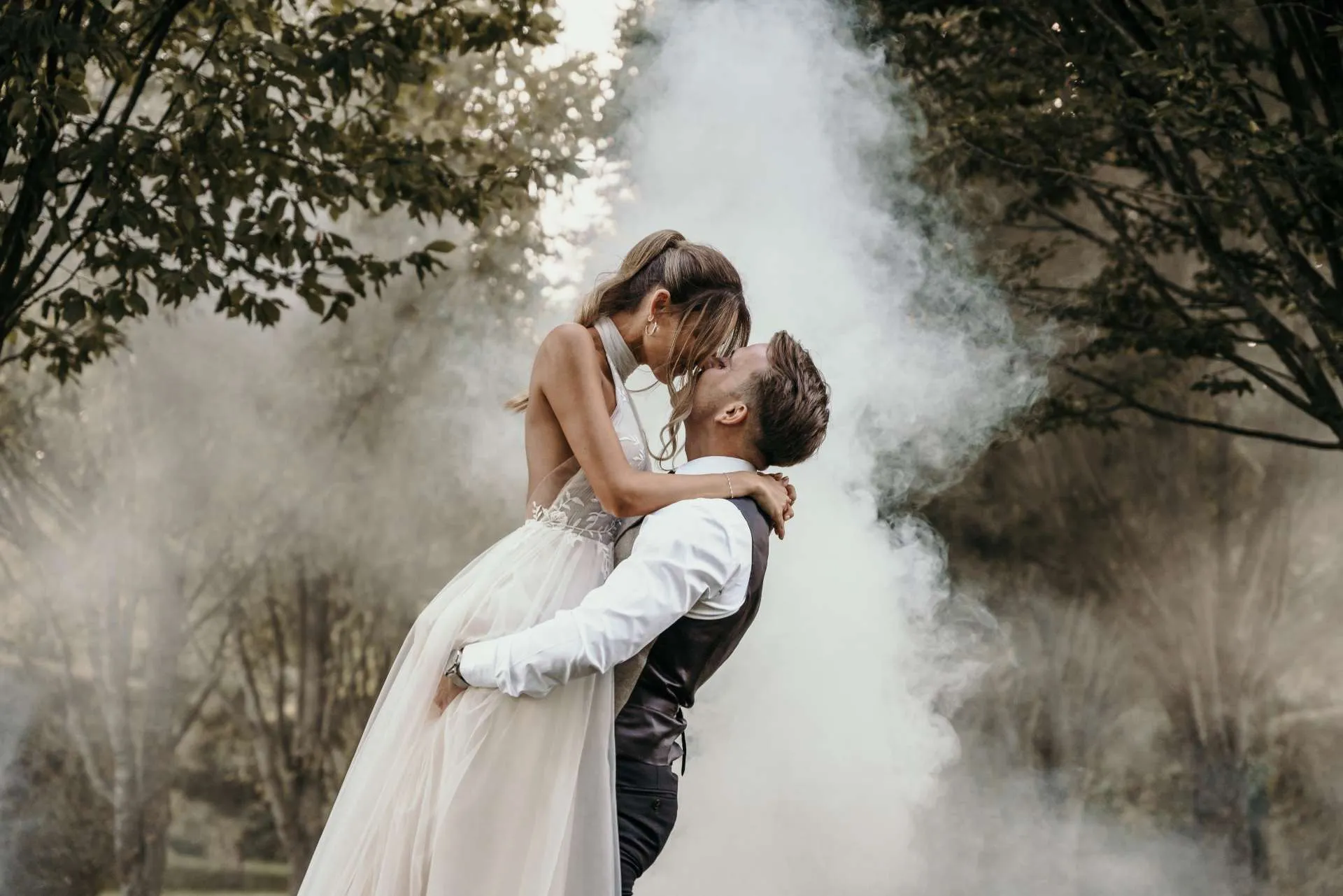 the gardens kent wedding photographers