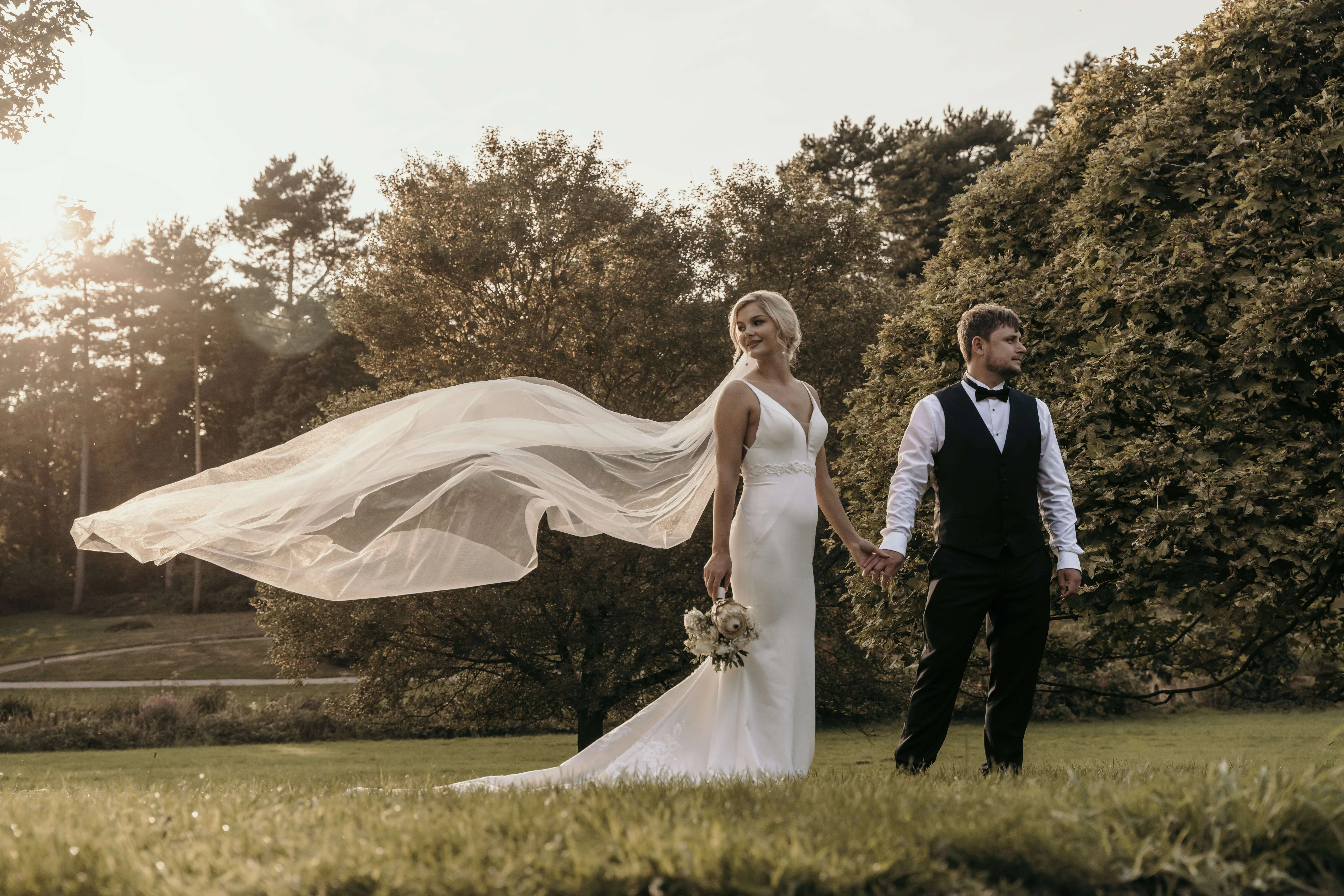 Editiorial wedding photographer and video
