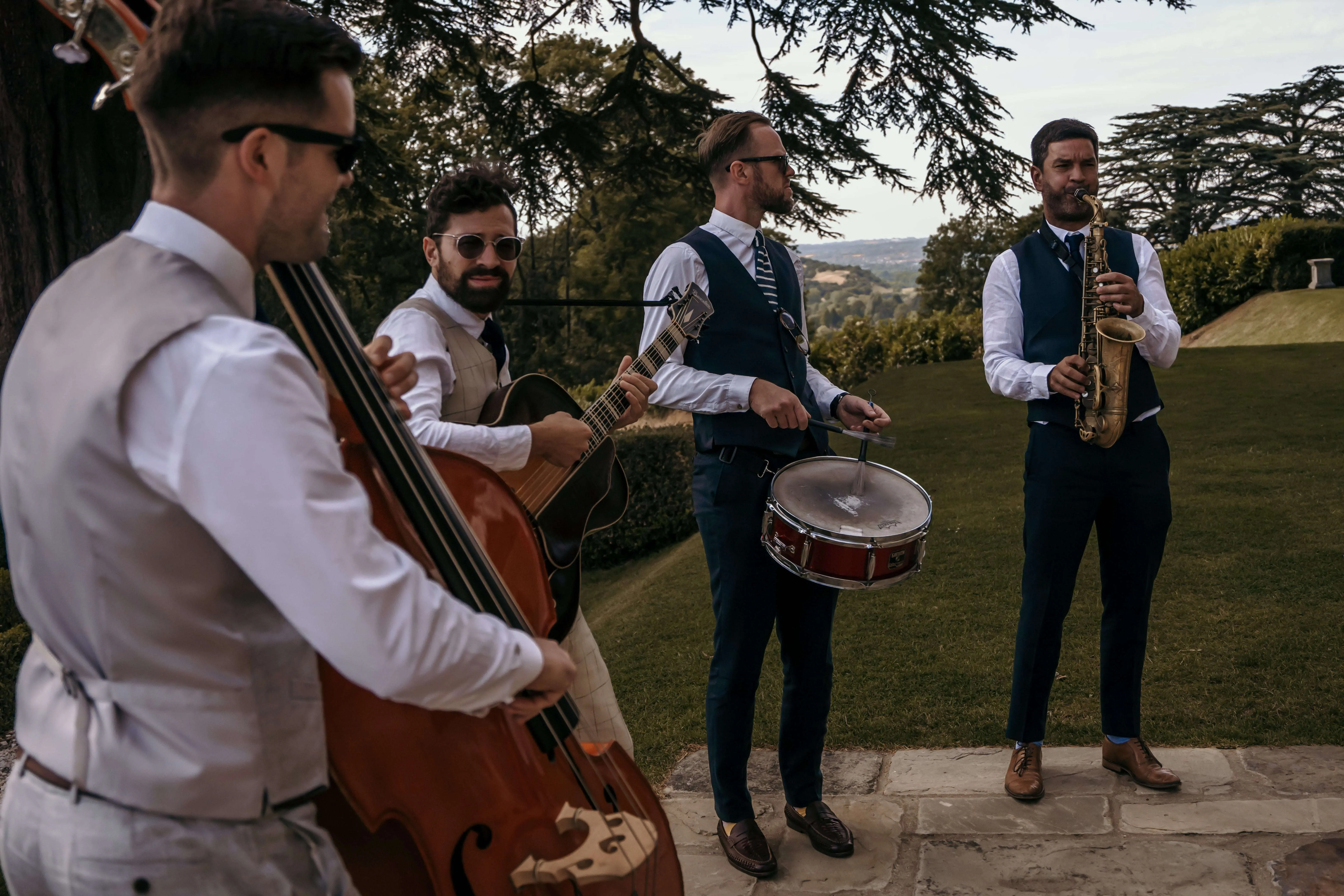 norfolk wedding photographer brides